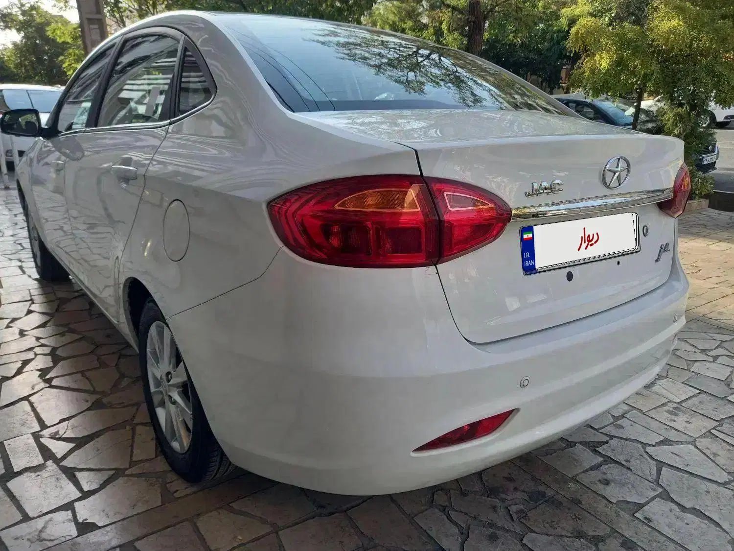 جک J4 اتوماتیک ساده - 1399