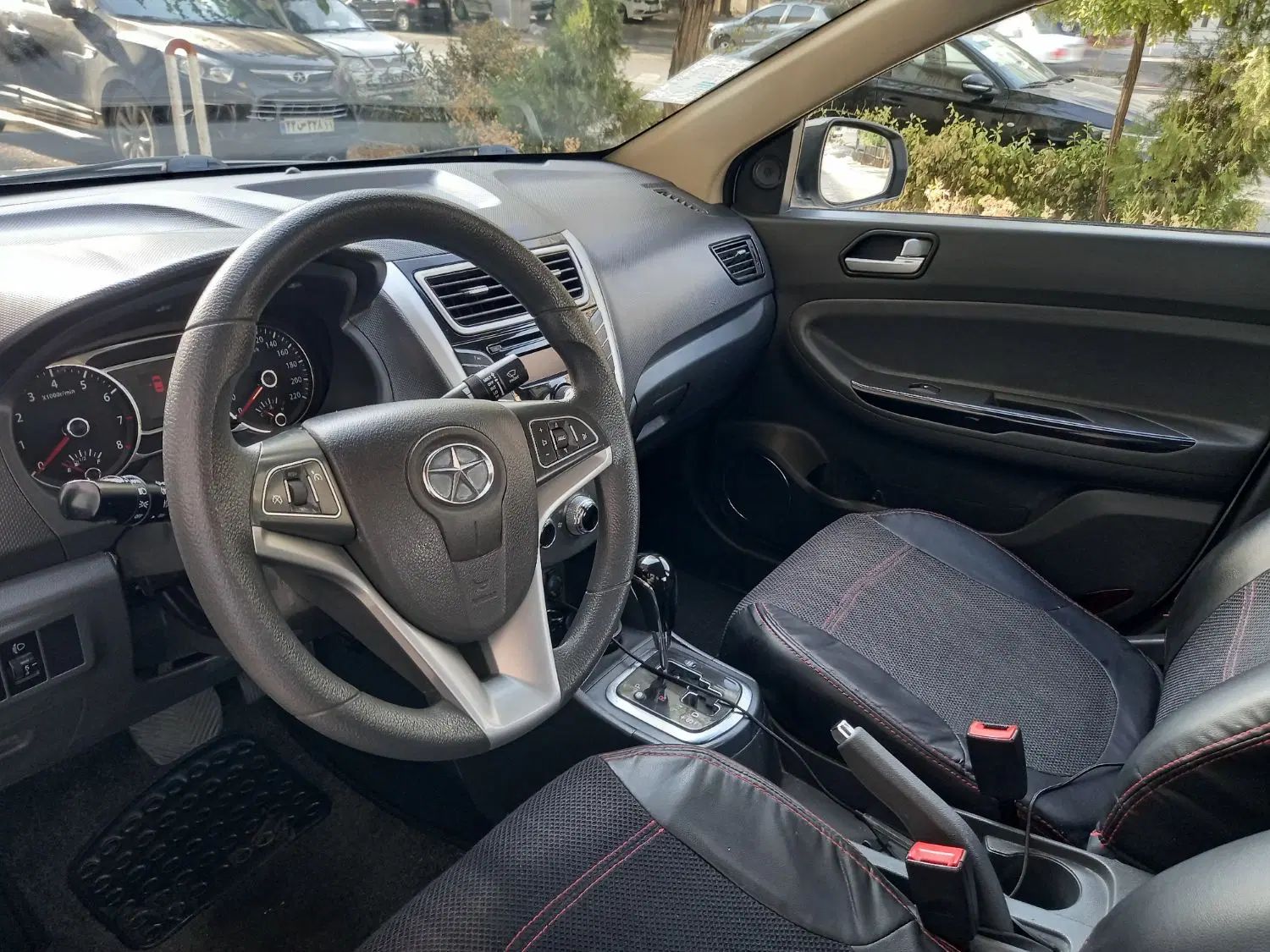 جک J4 اتوماتیک ساده - 1399