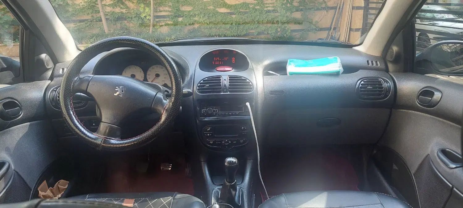 پژو ۲۰۶ صندوق دار v8 - 1393