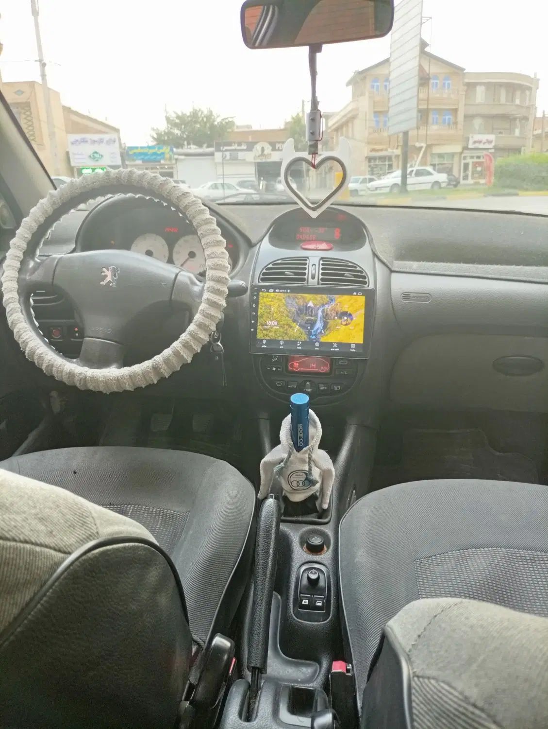 پژو ۲۰۶ صندوق دار v8 - 1392