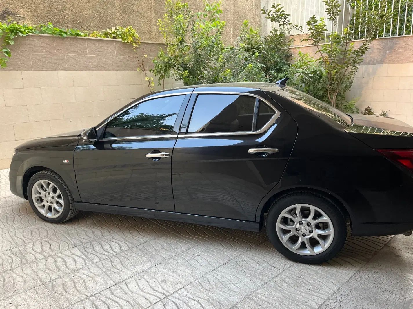 دنا پلاس توربو اتوماتیک - 1401
