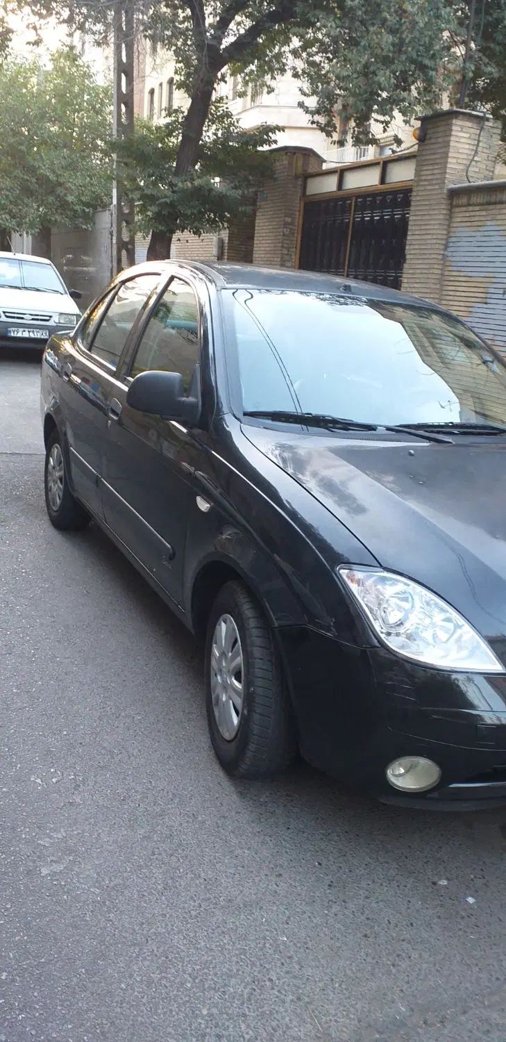 تیبا صندوق دار SX - 1393
