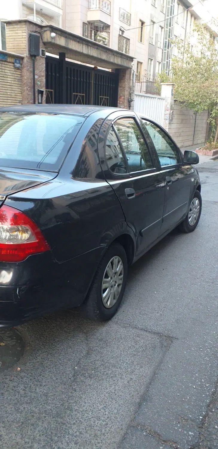 تیبا صندوق دار SX - 1393