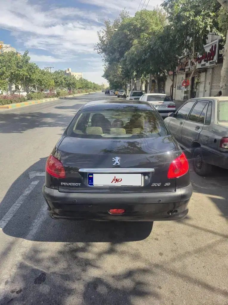 پژو ۲۰۶ صندوق دار v8 - 1397