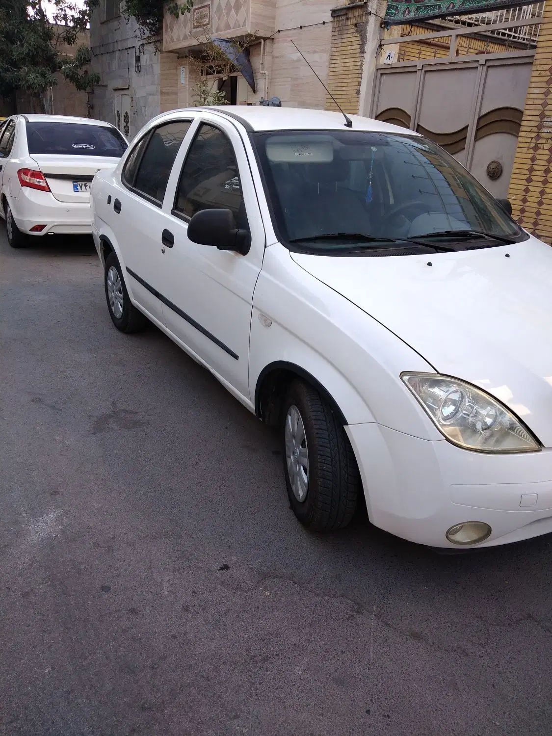 تیبا صندوق دار EX - 1395