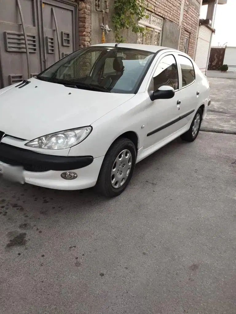 پژو ۲۰۶ صندوق دار v8 - 1394
