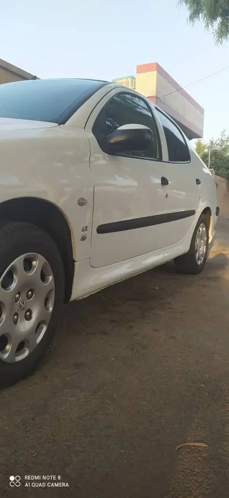 پژو ۲۰۶ صندوق دار v8 - 1396