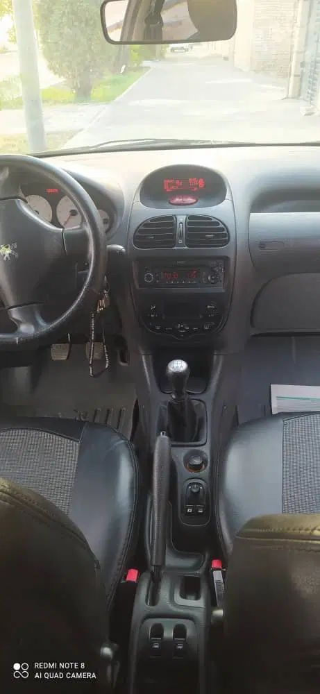 پژو ۲۰۶ صندوق دار v8 - 1396