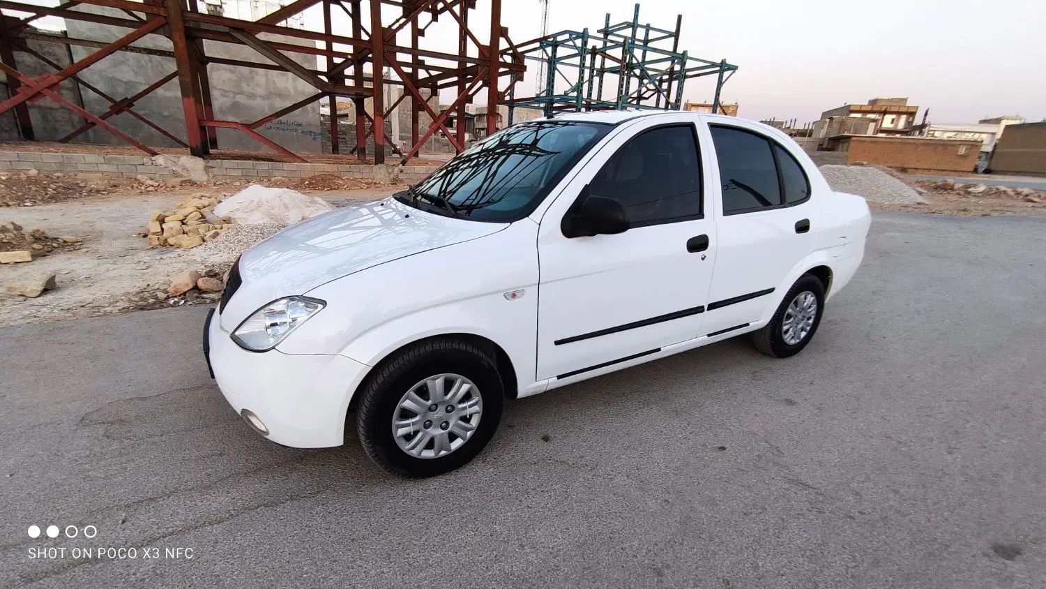 تیبا صندوق دار SX - 1398