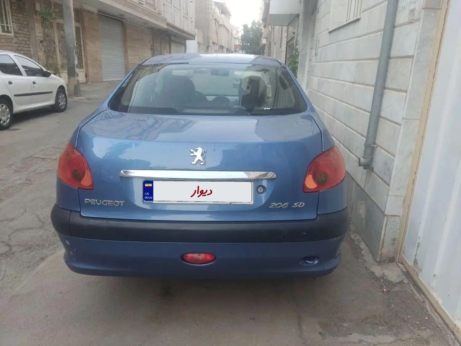 پژو ۲۰۶ صندوق دار v8 - 1393