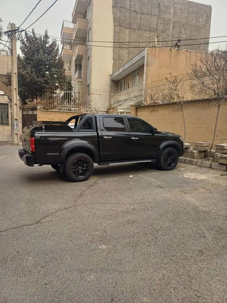 خودرو کی ام سی، T8 آگهی ann_20274559