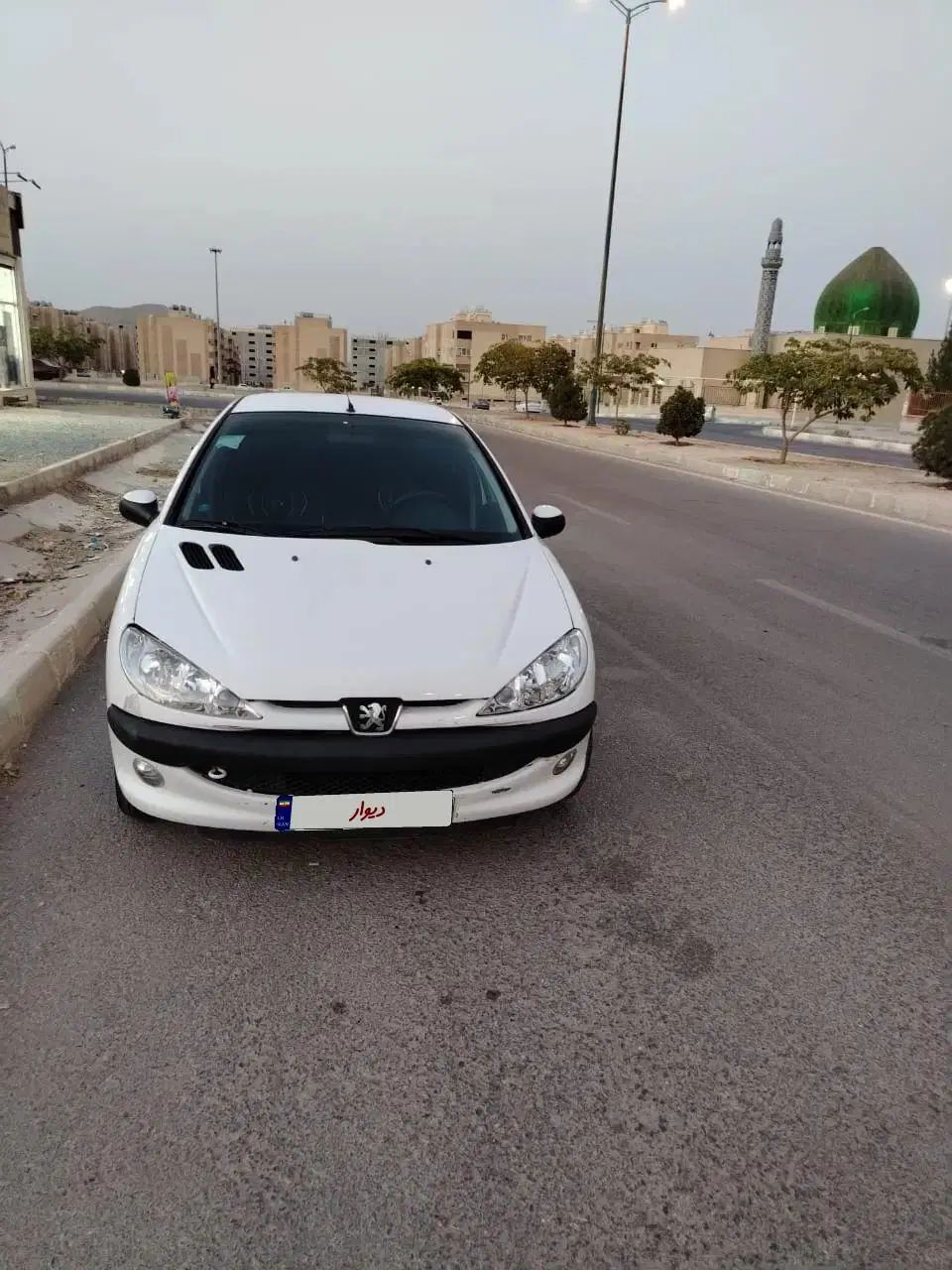 پژو ۲۰۶ صندوق دار v8 - 1396
