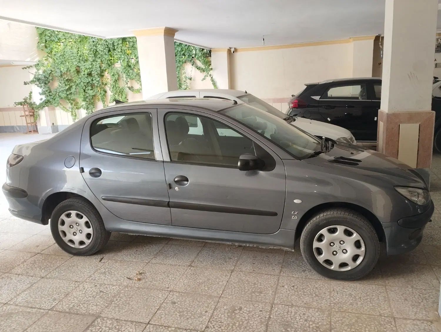پژو ۲۰۶ صندوق دار v8 - 1390