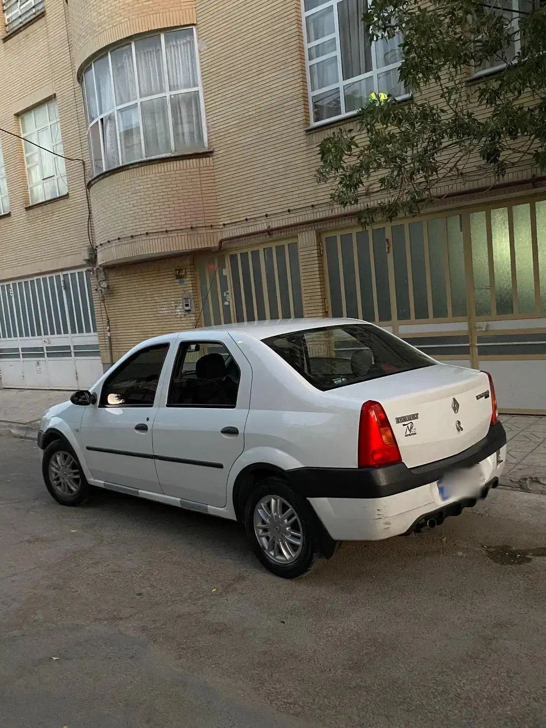 خودرو رنو، تندر 90 آگهی ann_20275148