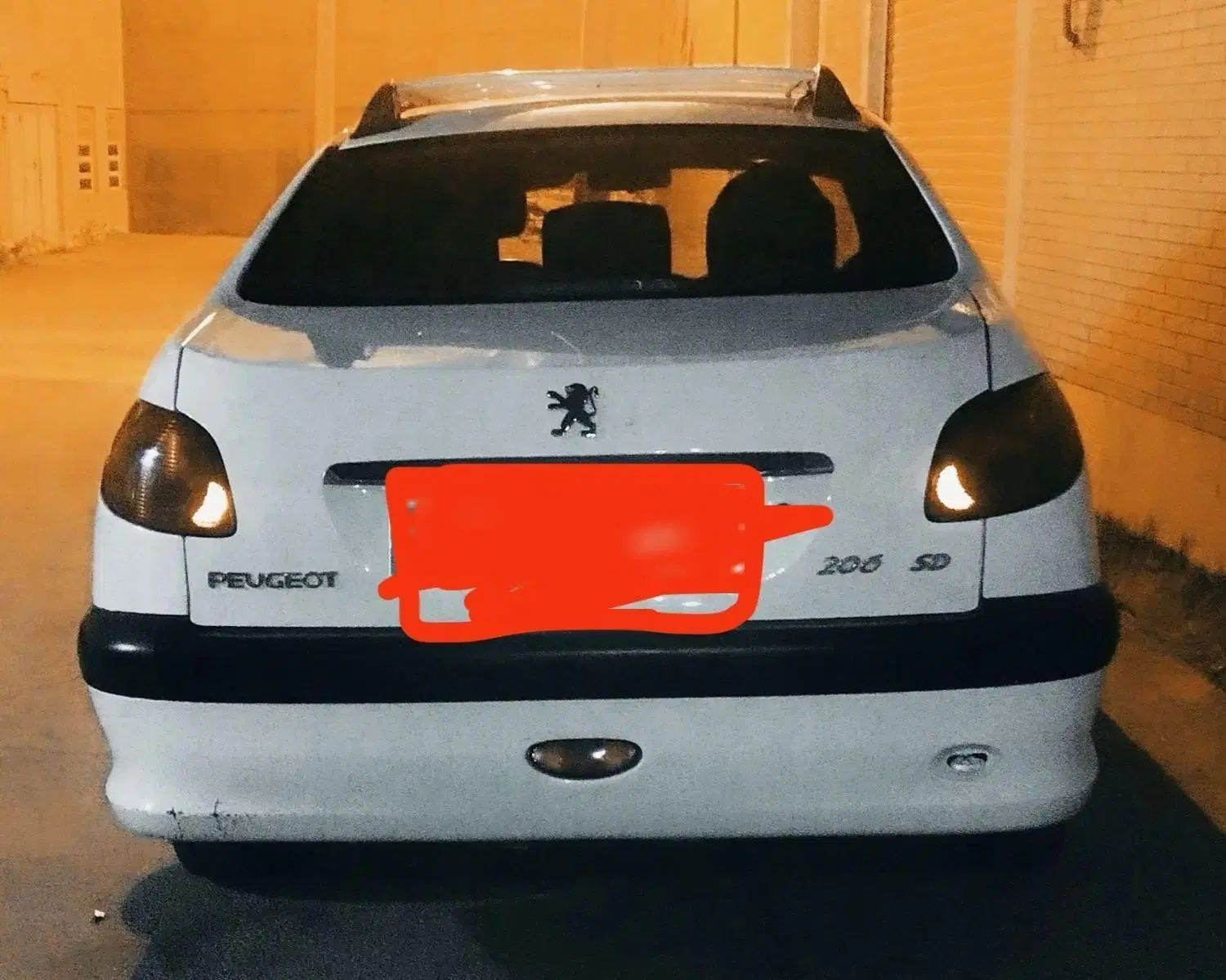 پژو ۲۰۶ صندوق دار v8 - 1398