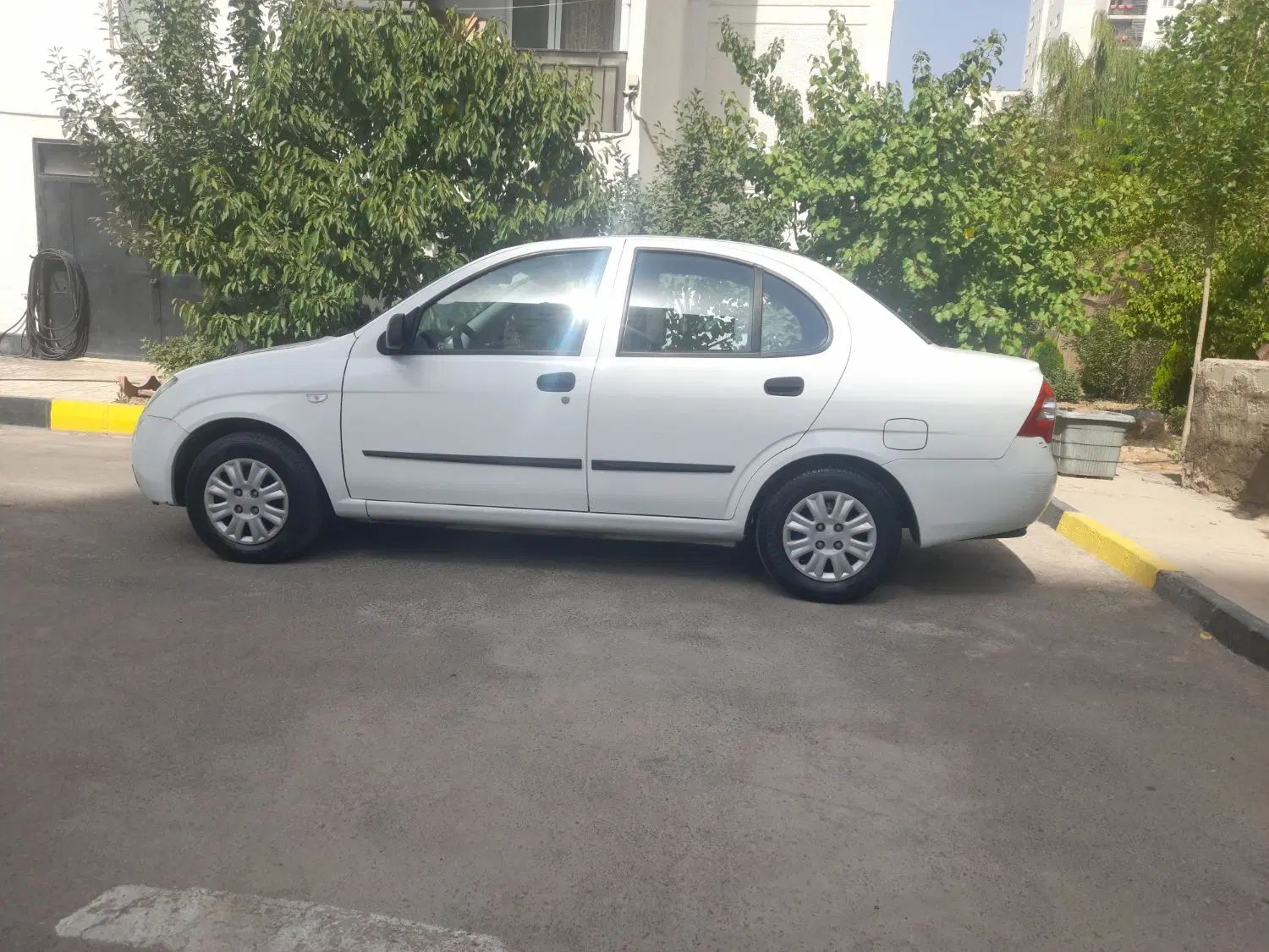 تیبا صندوق دار SX - 1400