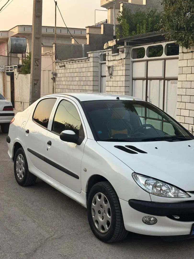 پژو ۲۰۶ صندوق دار v8 - 1395