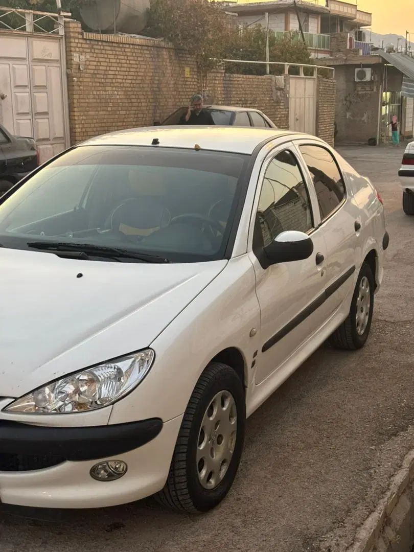 پژو ۲۰۶ صندوق دار v8 - 1395
