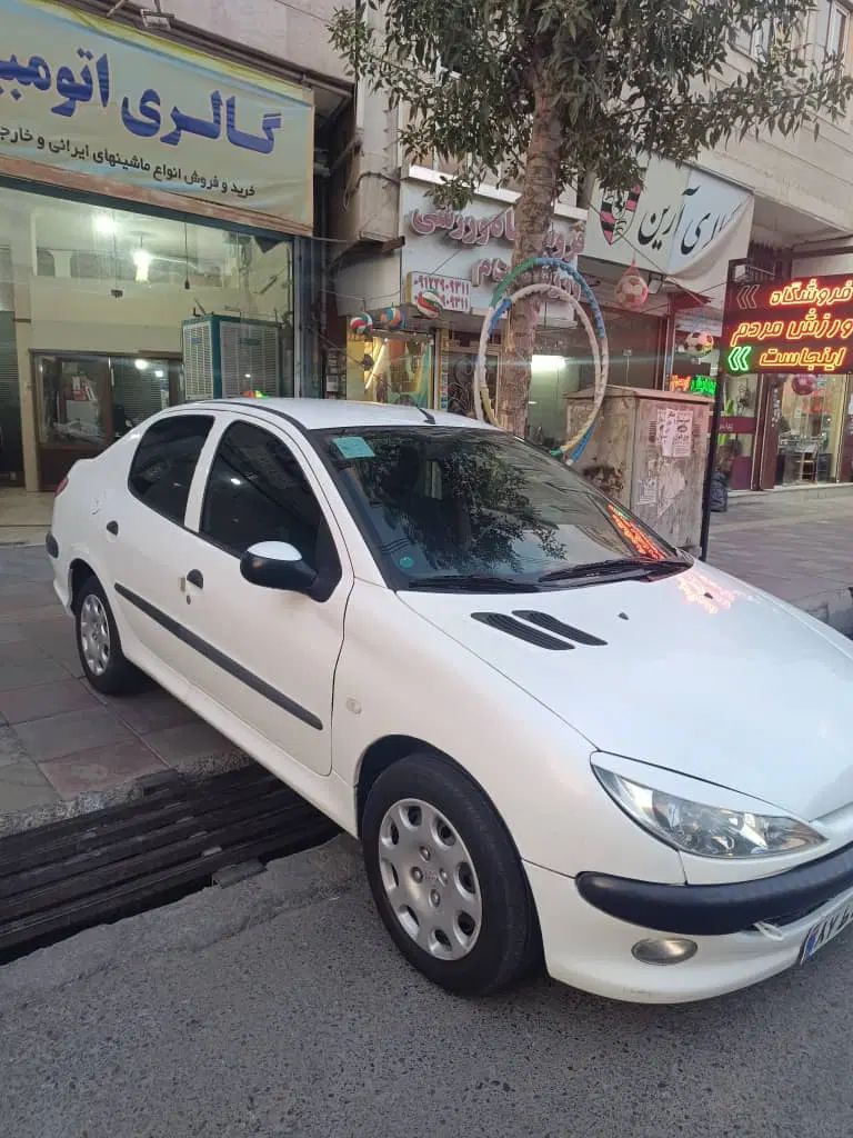 پژو ۲۰۶ صندوق دار v8 - 1396