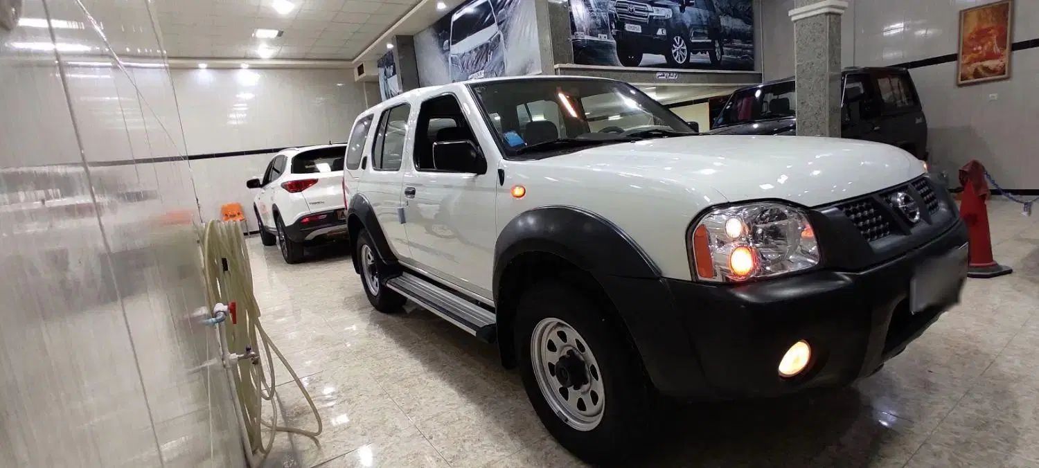 نیسان رونیز دنده‌ای - 1387