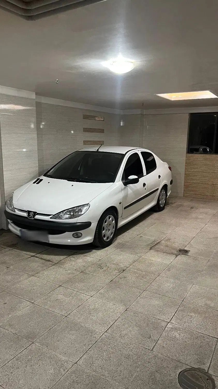 پژو ۲۰۶ صندوق دار v8 - 1395