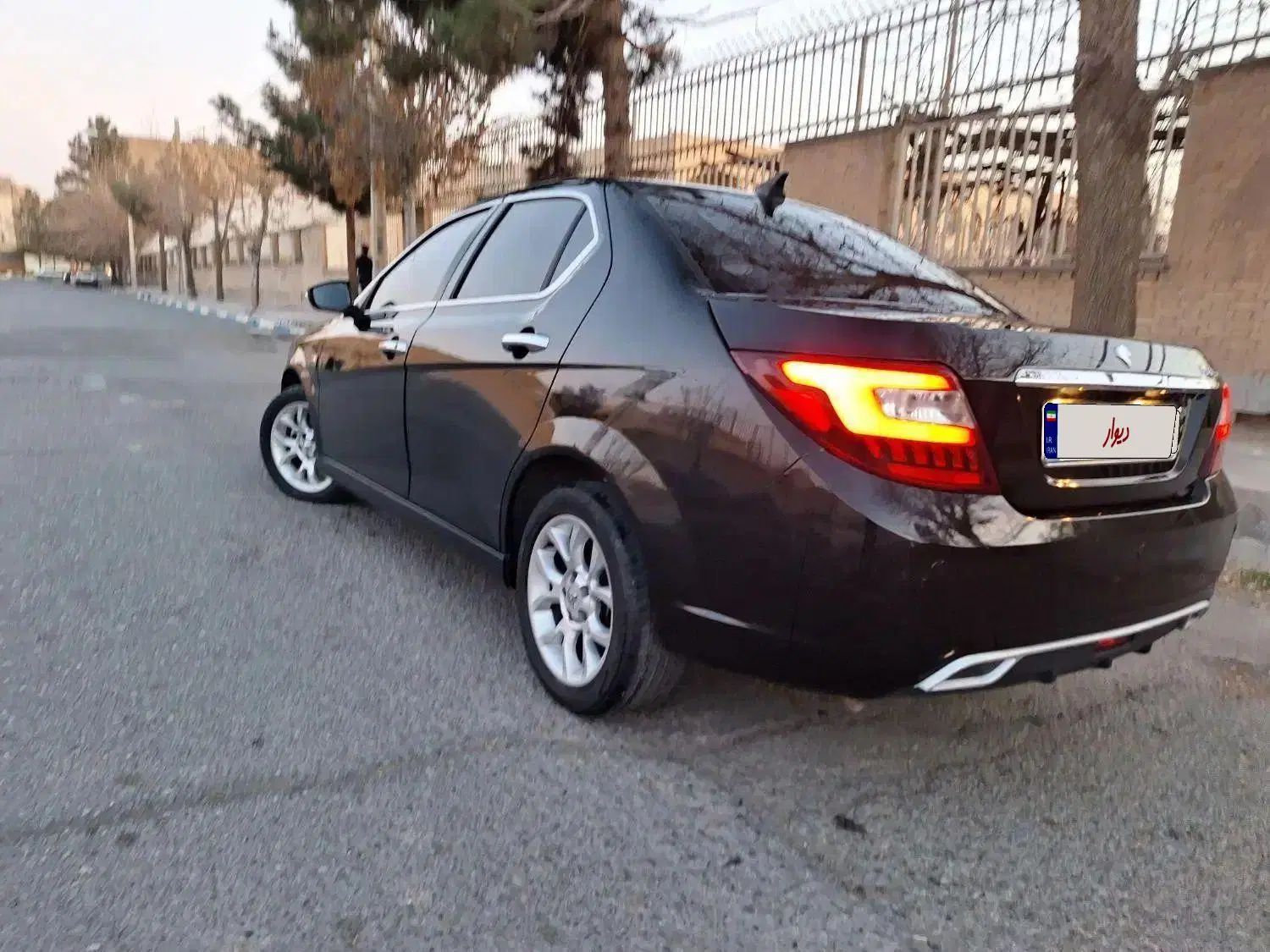 دنا پلاس توربو اتوماتیک - 1402