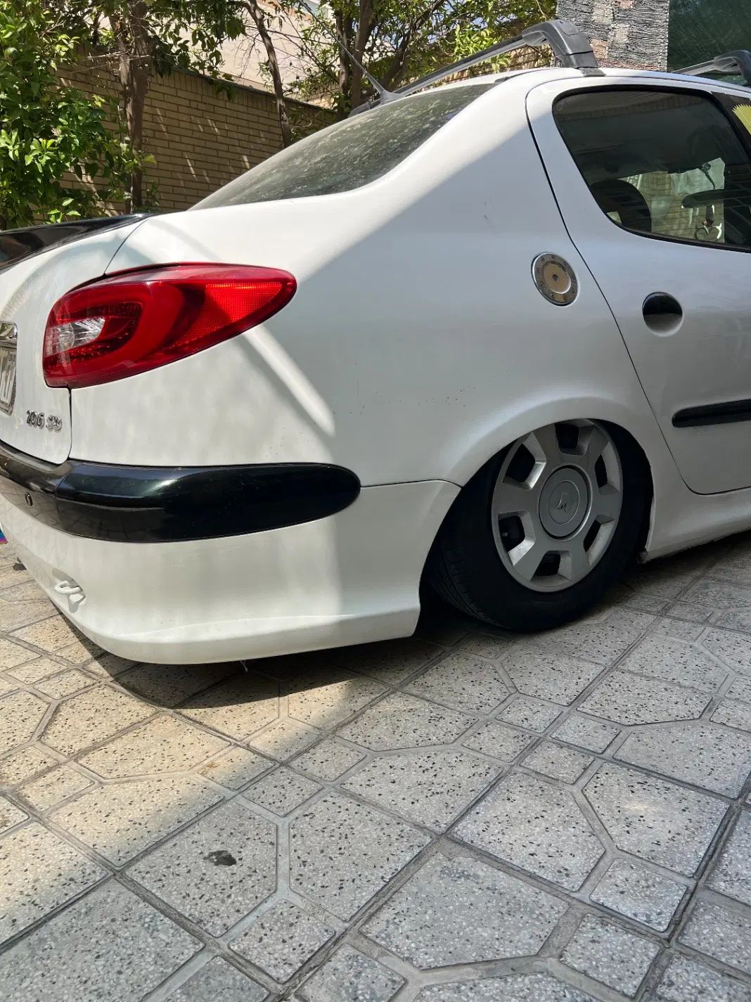 پژو ۲۰۶ صندوق دار v8 - 1390
