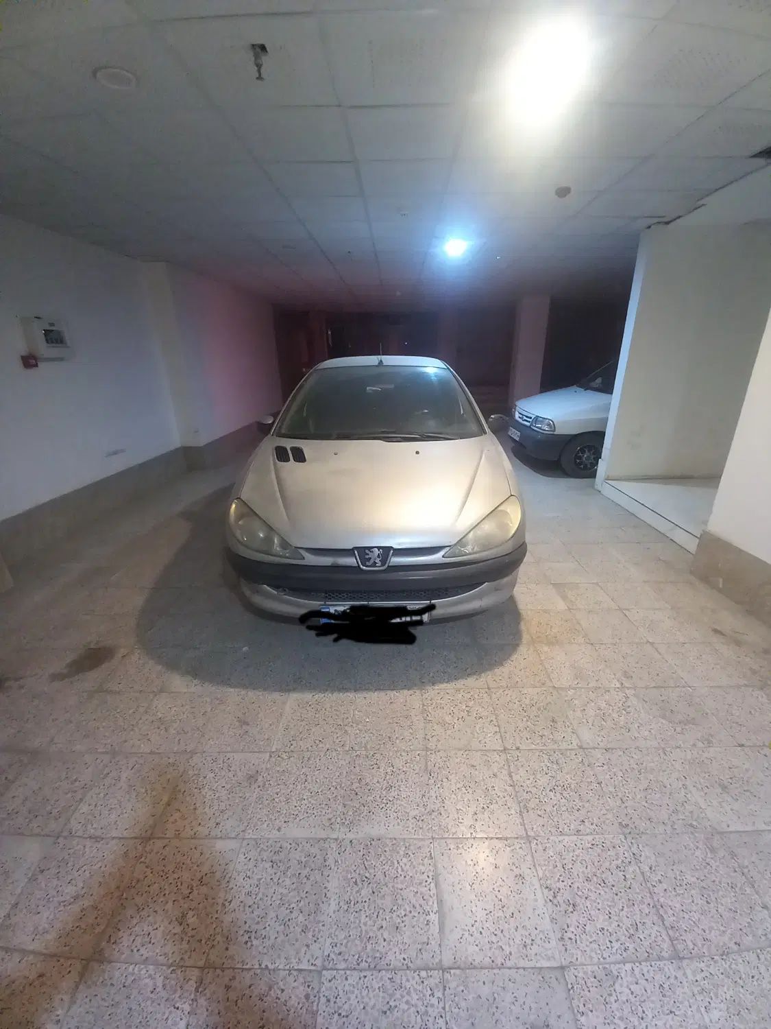 پژو ۲۰۶ صندوق دار v8 - 1386