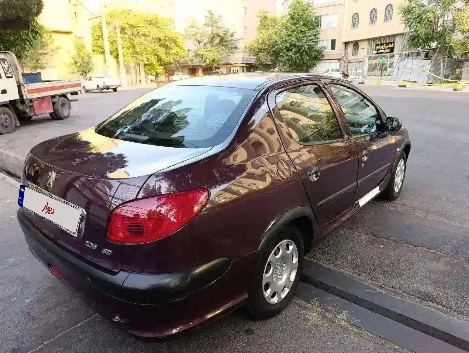 پژو ۲۰۶ صندوق دار v8 - 1397