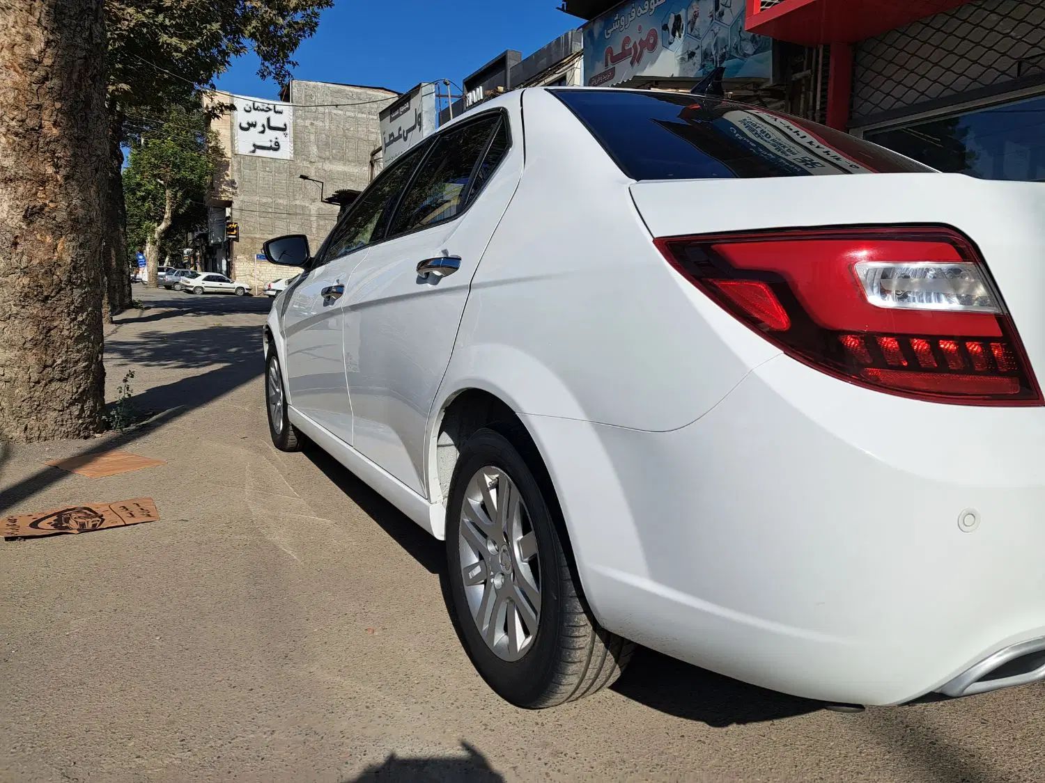 دنا پلاس تیپ ۲ سانروف ۴ ایربگ - 1400