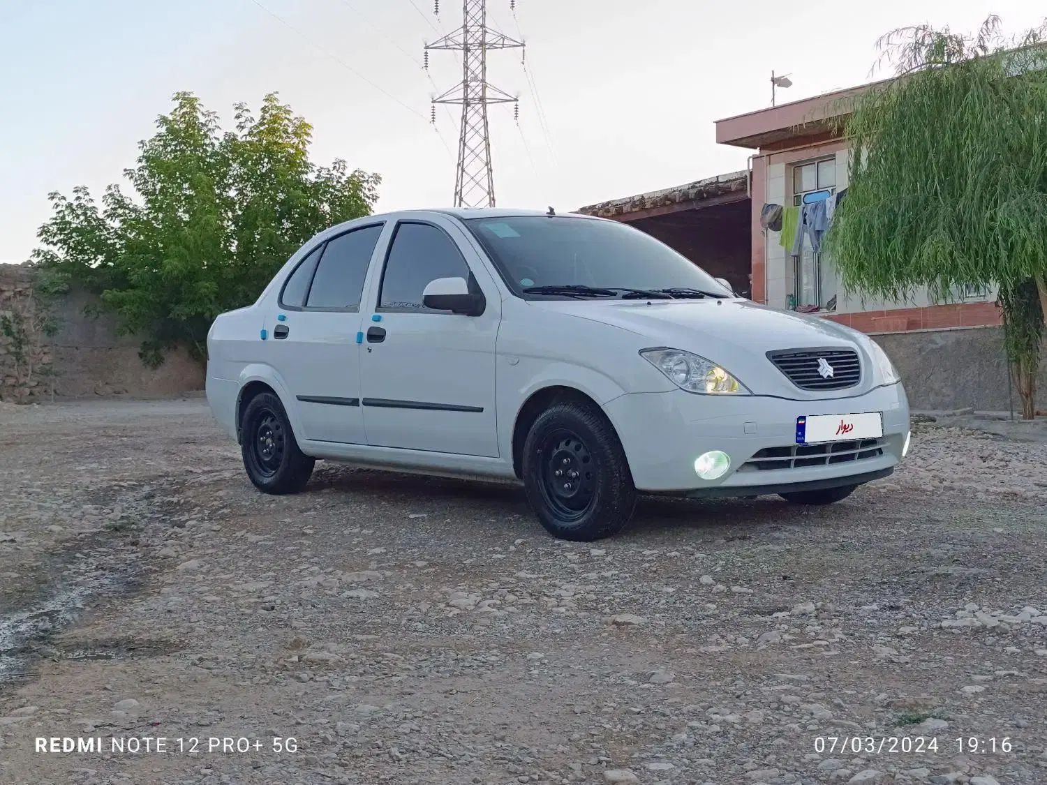 تیبا صندوق دار SX - 1401