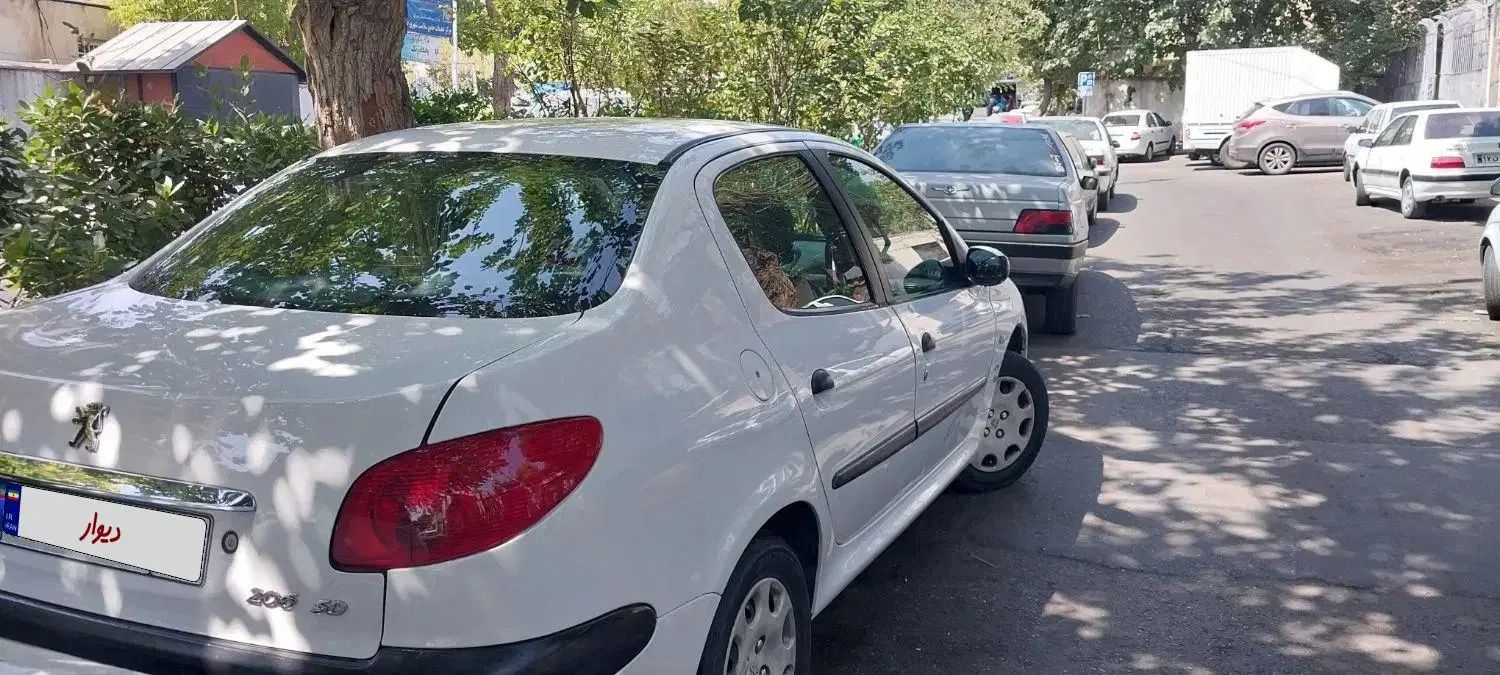 پژو ۲۰۶ صندوق دار v8 - 1390