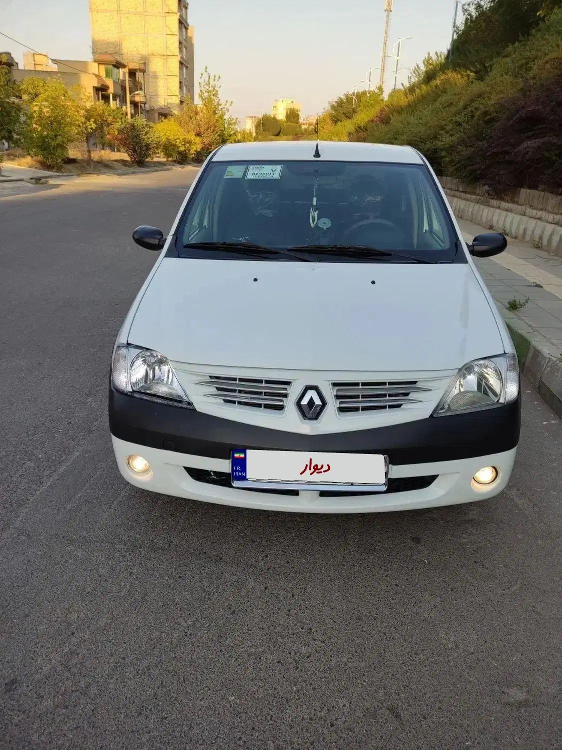 خودرو رنو، پارس تندر آگهی ann_20278093