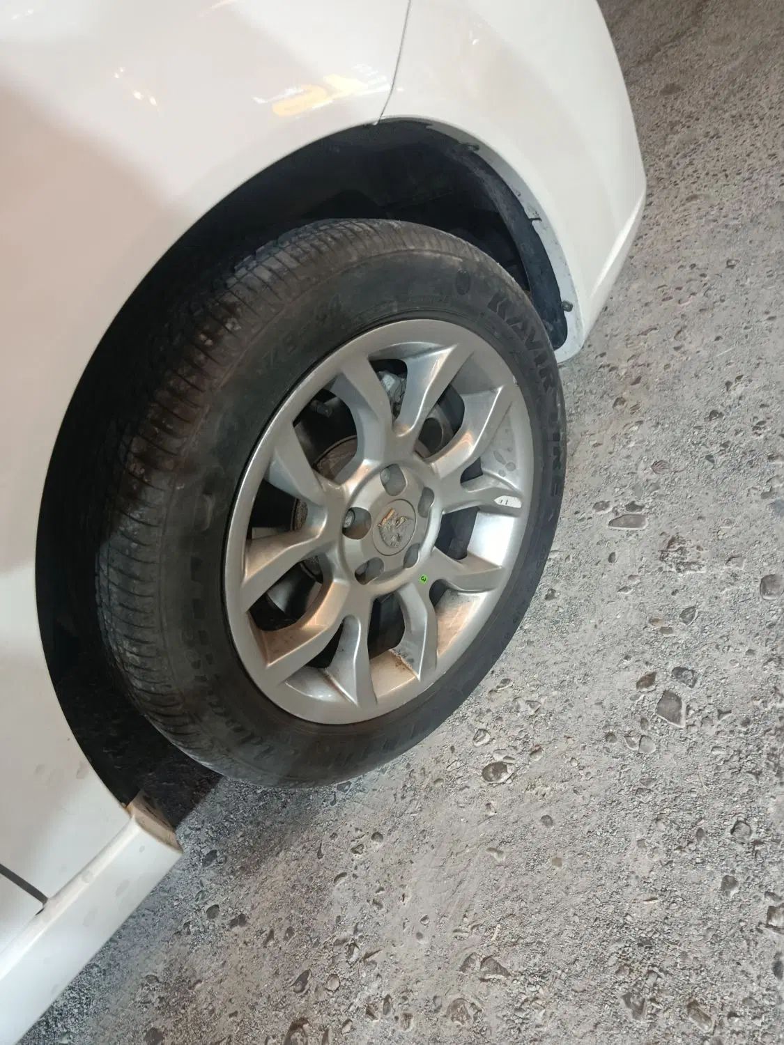 دنا پلاس توربو 6 دنده - 1401