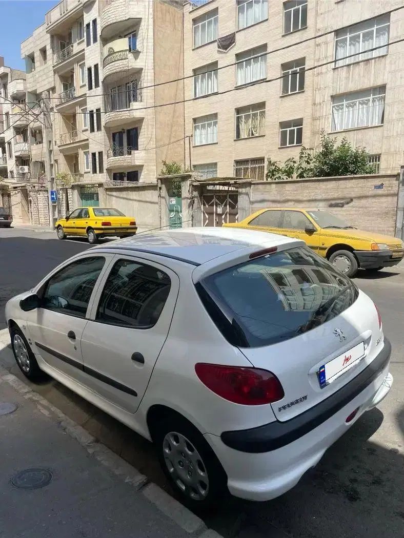 پژو 206 تیپ 2 - 1395