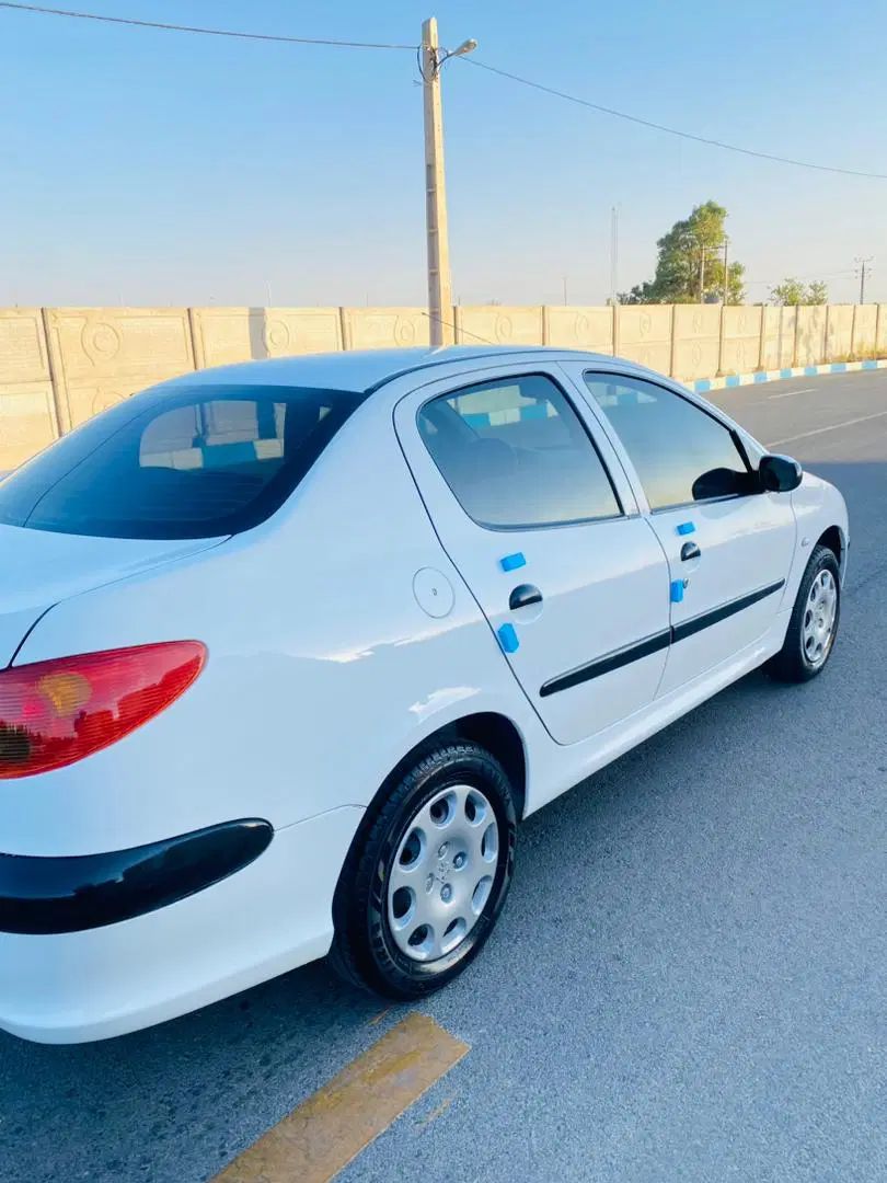 پژو ۲۰۶ صندوق دار v8 - 1393