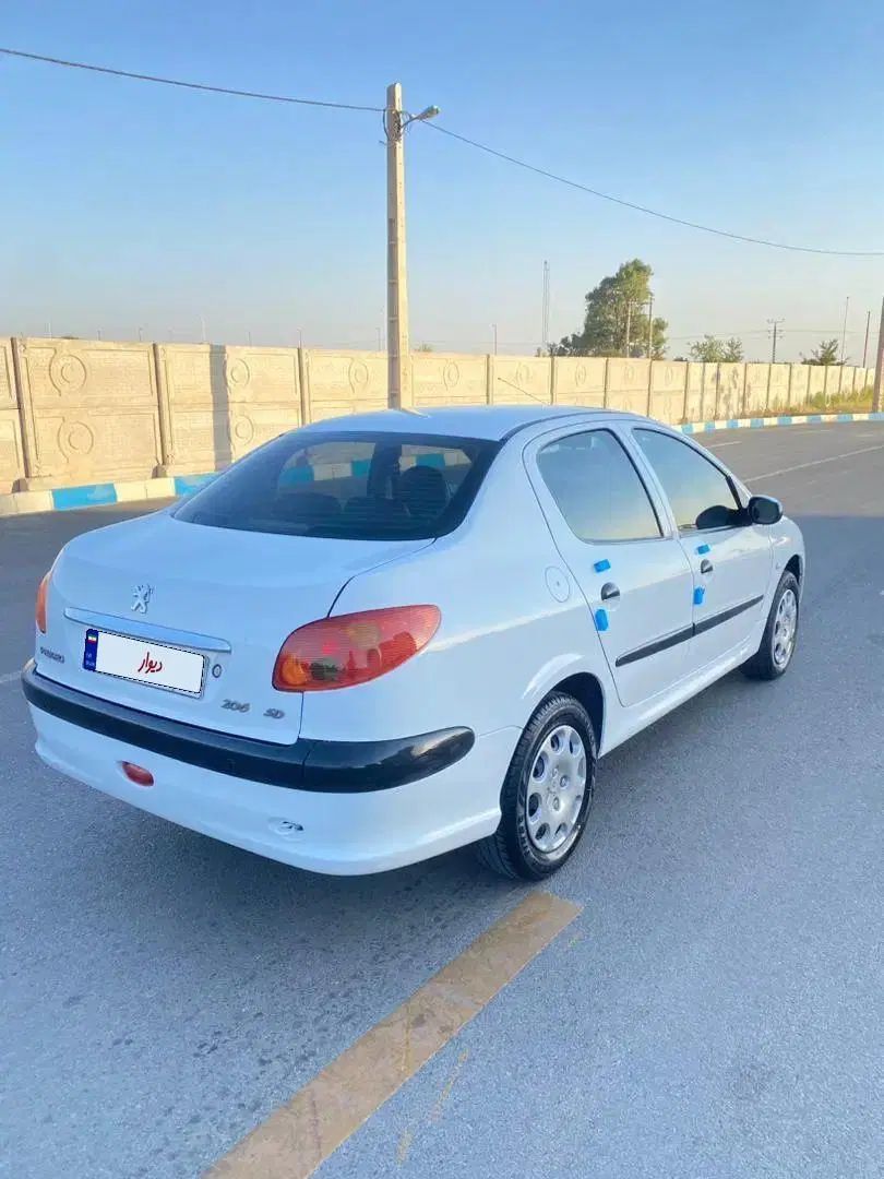 پژو ۲۰۶ صندوق دار v8 - 1393