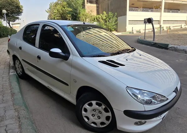 پژو ۲۰۶ صندوق دار v8 - 1396