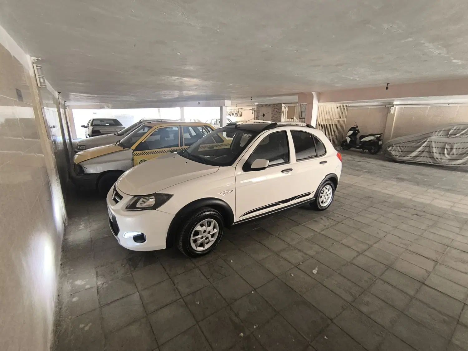 خودرو کوییک، R آگهی ann_20278545