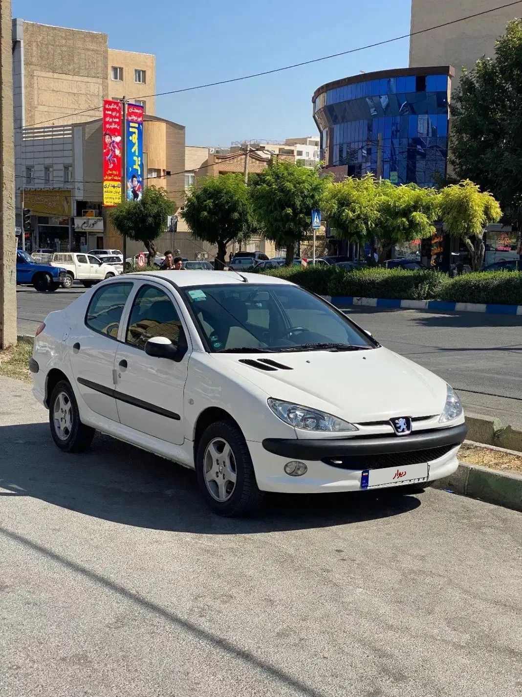 پژو ۲۰۶ صندوق دار v8 - 1391