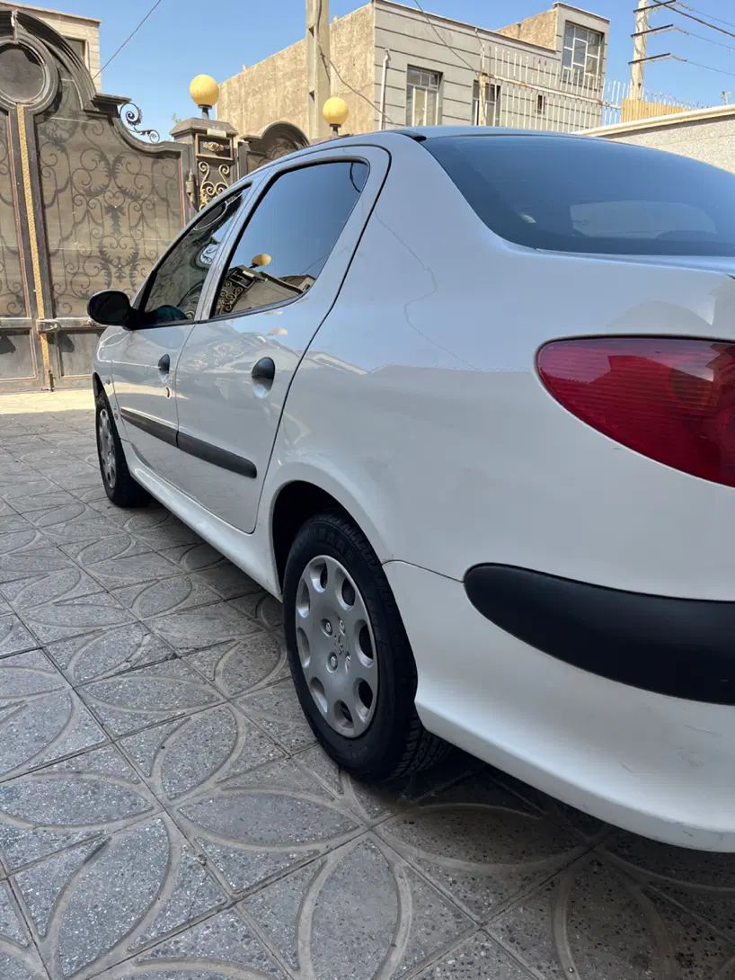 پژو ۲۰۶ صندوق دار v8 - 1396