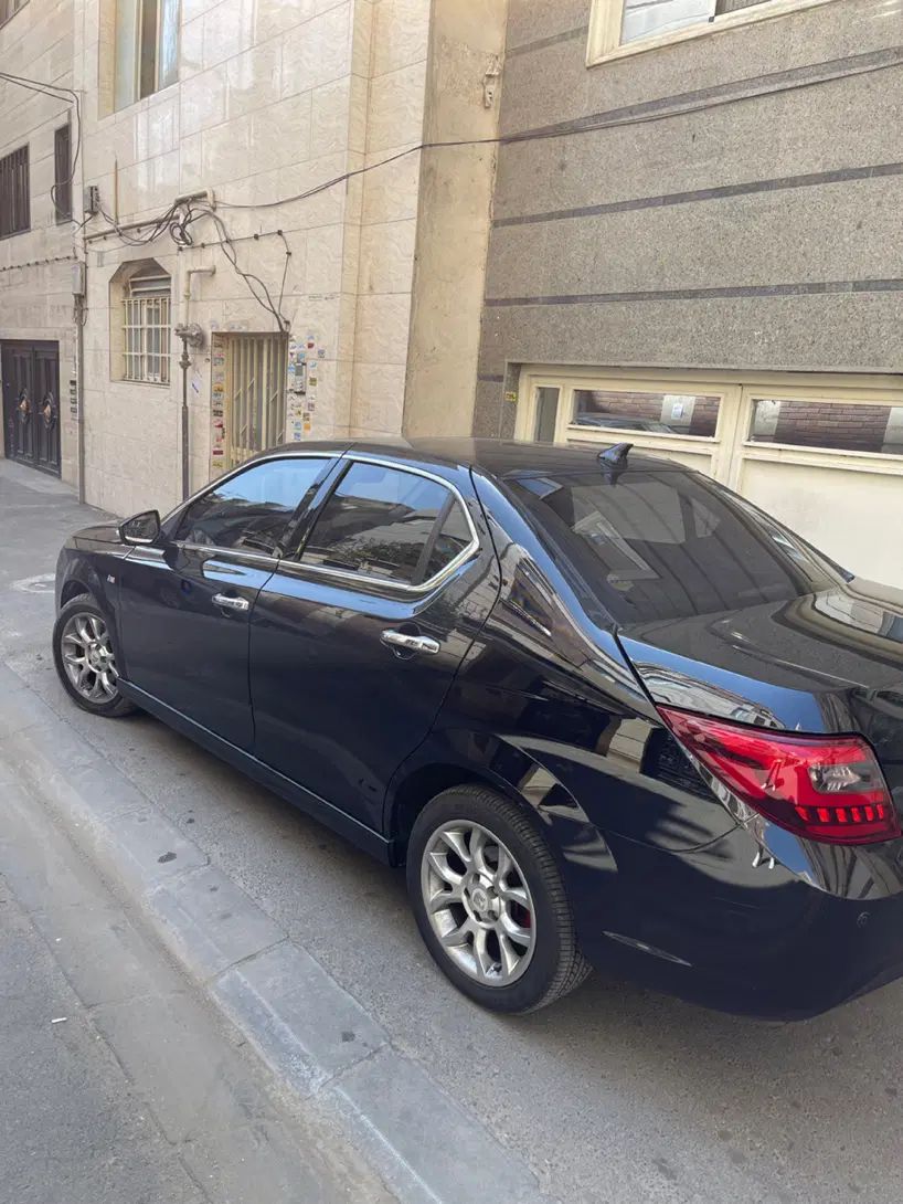 دنا پلاس توربو اتوماتیک - 1401