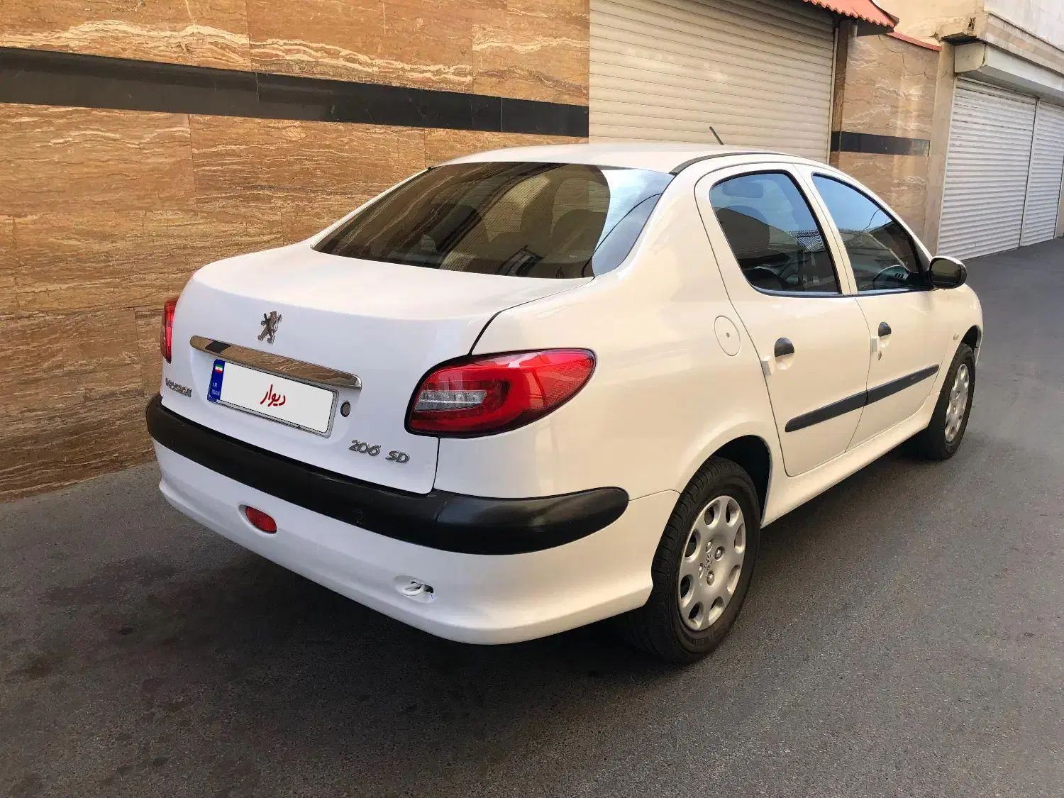 پژو ۲۰۶ صندوق دار v8 - 1395