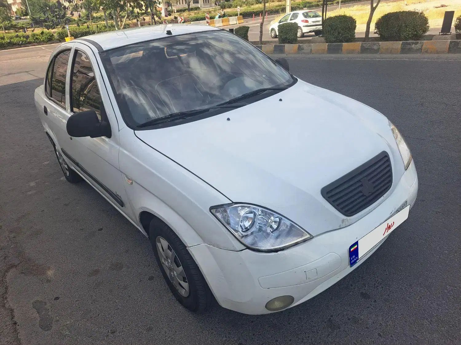 تیبا صندوق دار SX - 1392