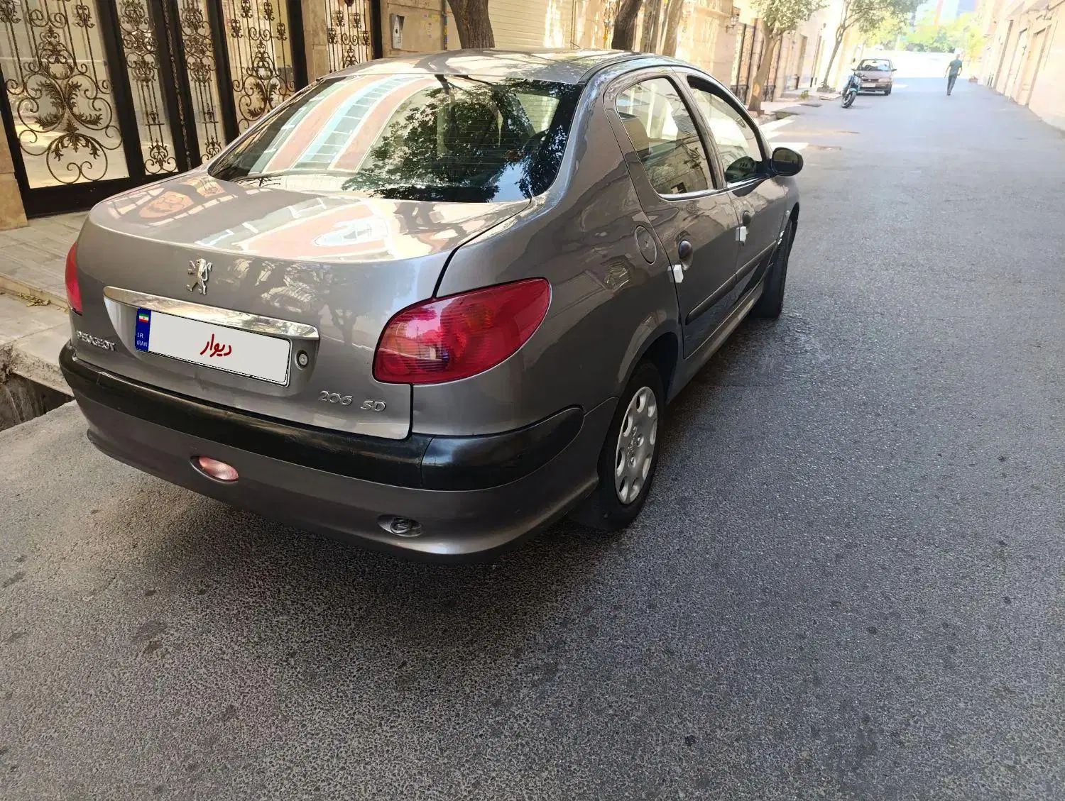 پژو ۲۰۶ صندوق دار v2 - 1390