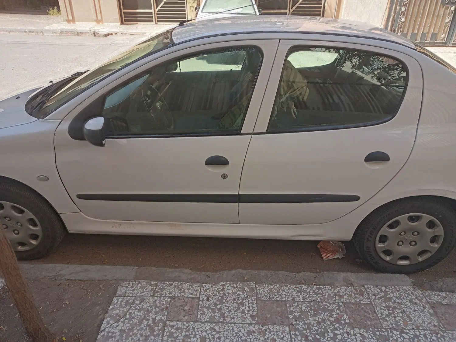 پژو ۲۰۶ صندوق دار v8 - 1393
