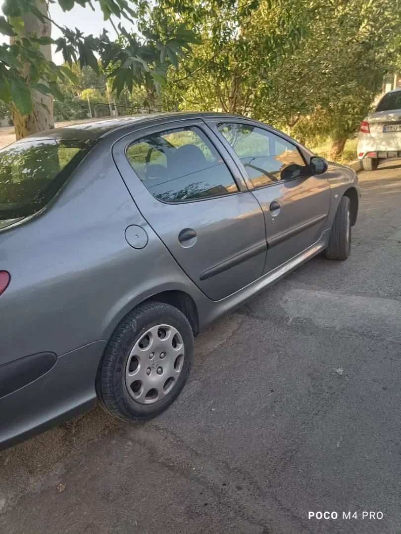 پژو ۲۰۶ صندوق دار v8 - 1395
