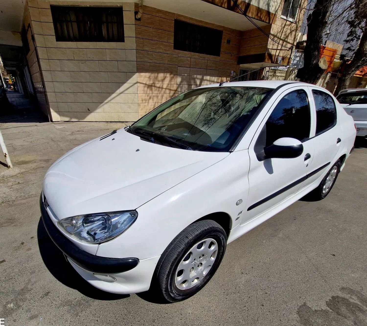 پژو ۲۰۶ صندوق دار v8 - 1391