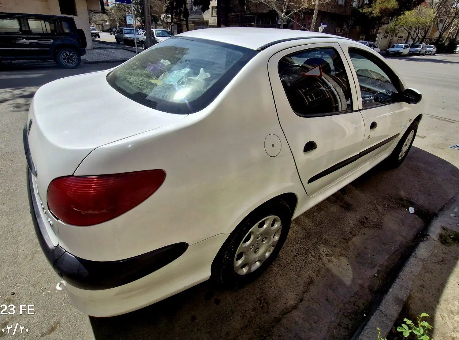 پژو ۲۰۶ صندوق دار v8 - 1391