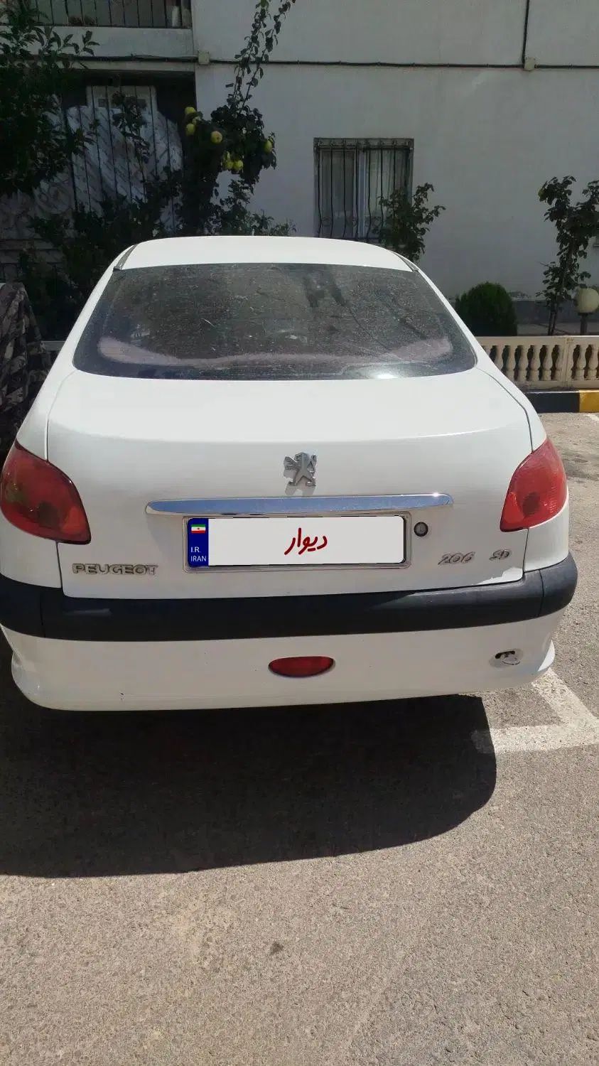 پژو ۲۰۶ صندوق دار v8 - 1392